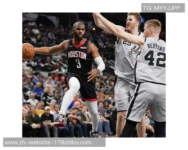 公牛队与湖人队激战正酣谁能在这场对决中笑到最后 公牛队与湖人队激战正酣谁能在这场对决中笑到最后